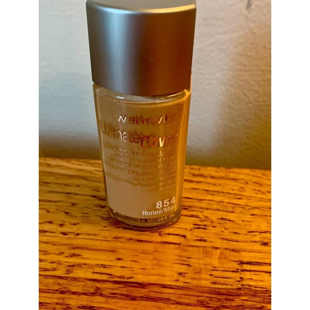Wet’n Wild Ultimate Cover Smooth Foundation  Discontinued, RARE #854 HONEE